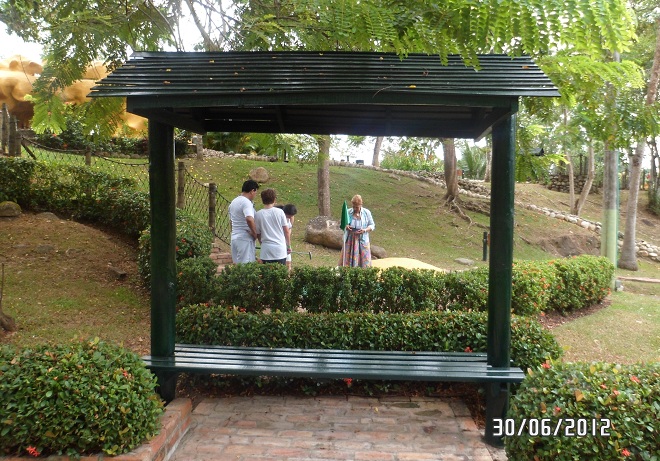0 9 Banos Kioscos Y Garitas Shelters Refugios