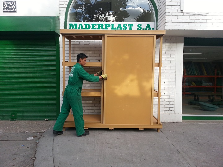 2 4 estanterias racks y gabinetes
