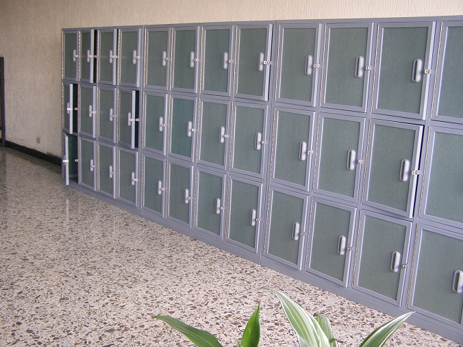 1 2 locker y casilleros plasticos